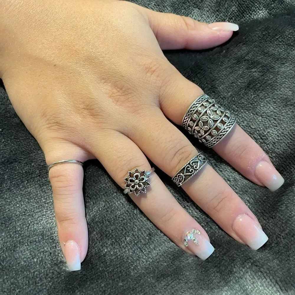 ‎4 PIECE FASHION RING SET